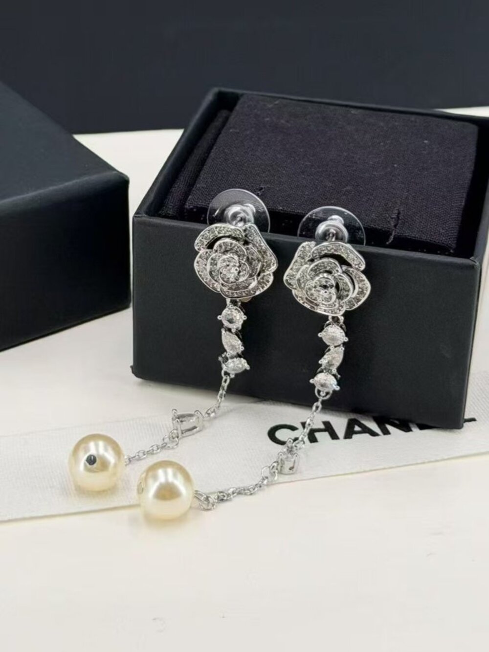 Chanel earrings - Picture 4 of 6